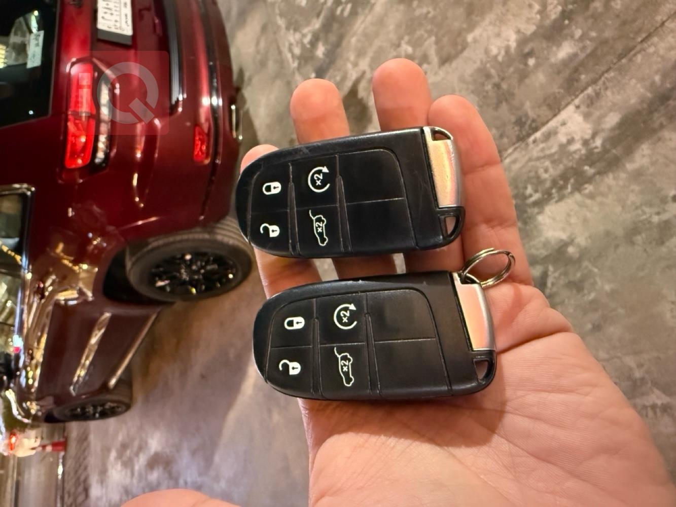 جیپ گراند شیرۆکی